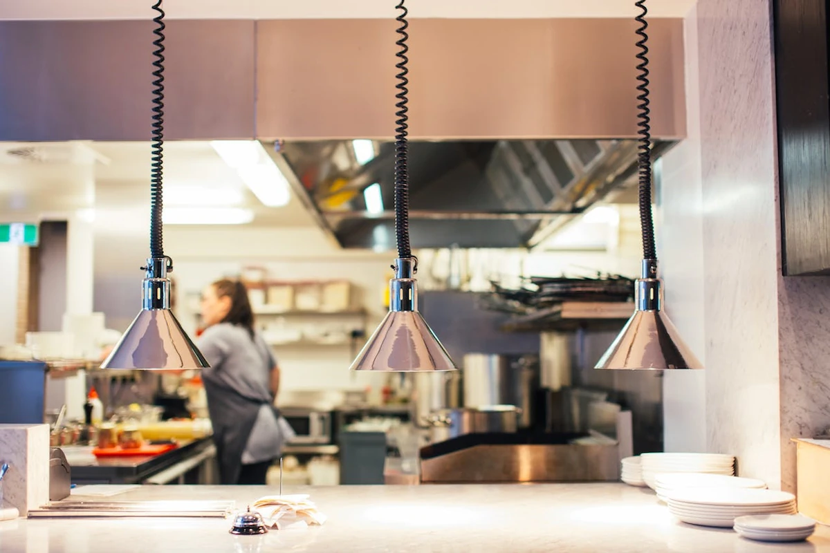 La clave para una cocina profesional segura: limpieza cocinas industriales Madrid